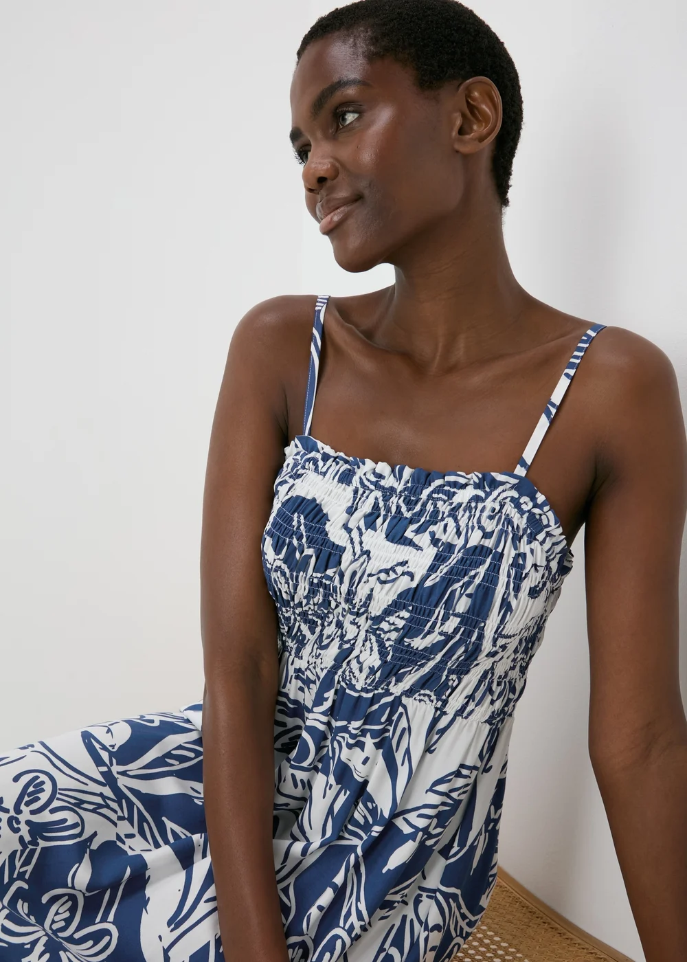 Blue Printed Shirred Midi Dress - 8 Image 3
