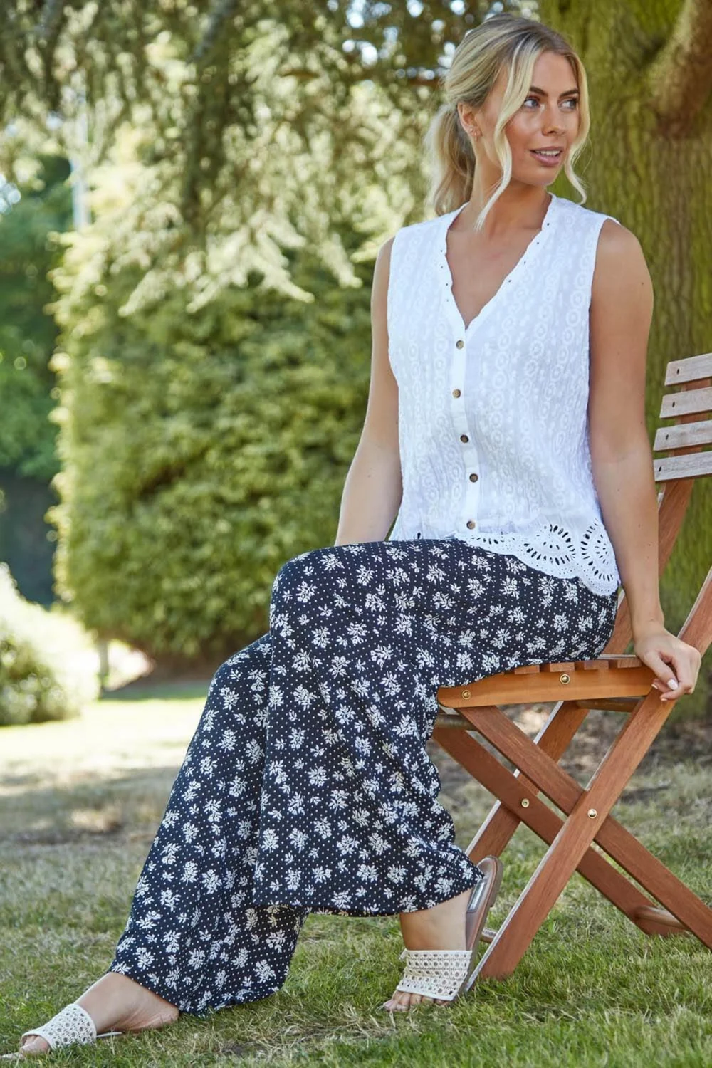 Roman White Eyelet Detail Embroidered Crinkle Blouse - 6 Image 3