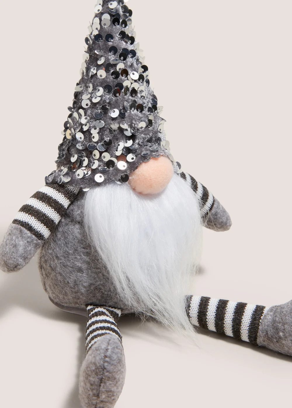 Wondrous Small Silver Gnome Image 2
