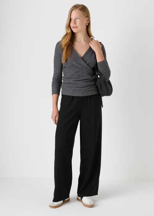 Papaya Petite Charcoal Front Wrap Top - Size 6 Image 3