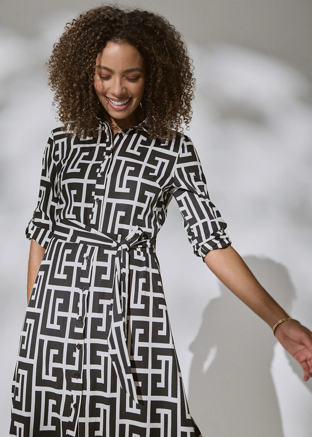 Izabel London Black Printed Tie Waist Midi Shirt Dress - 8 Image 5