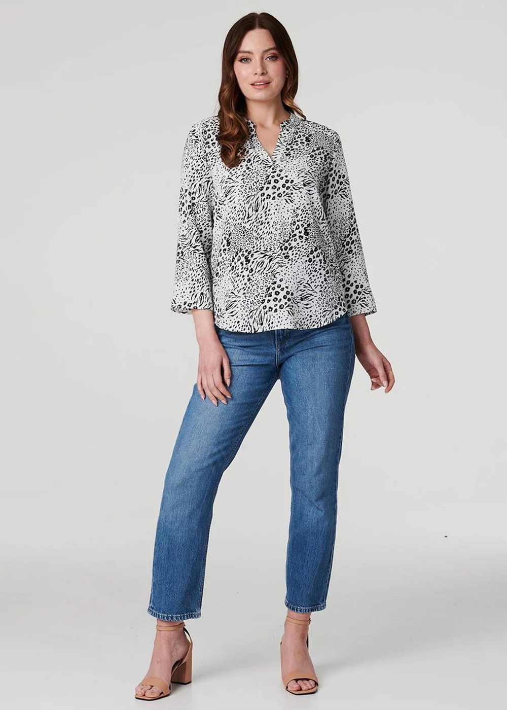 Izabel London Black/White Animal Print Curve Hem Blouse - 8 Image 4