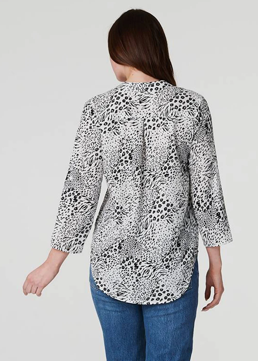 Izabel London Black/White Animal Print Curve Hem Blouse - 8 Image 2