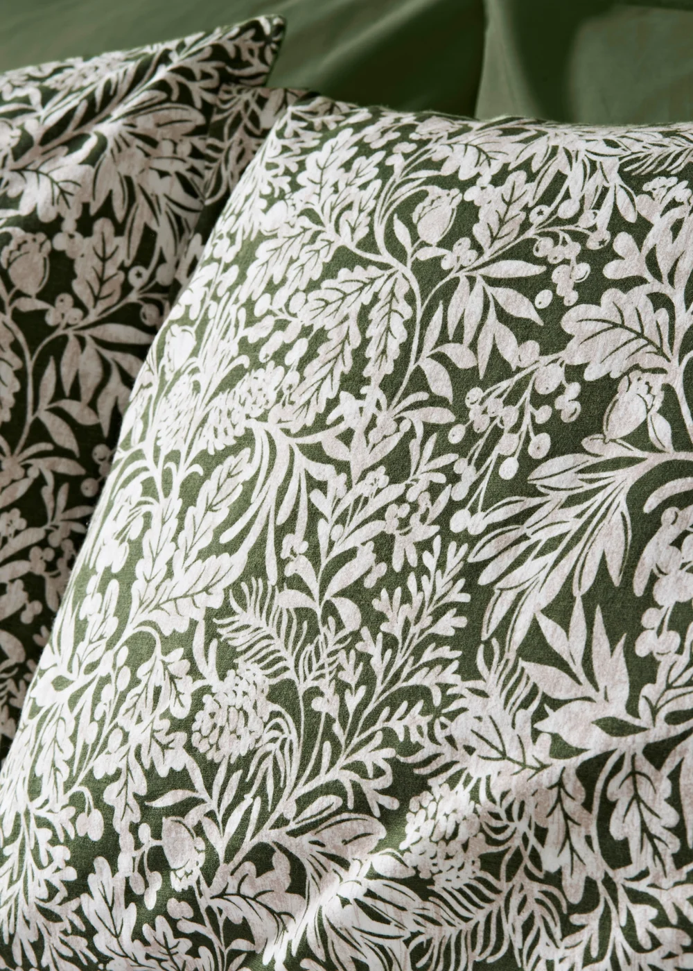 Green Winter Leaf Brushed Duvet Set - Single Image 2