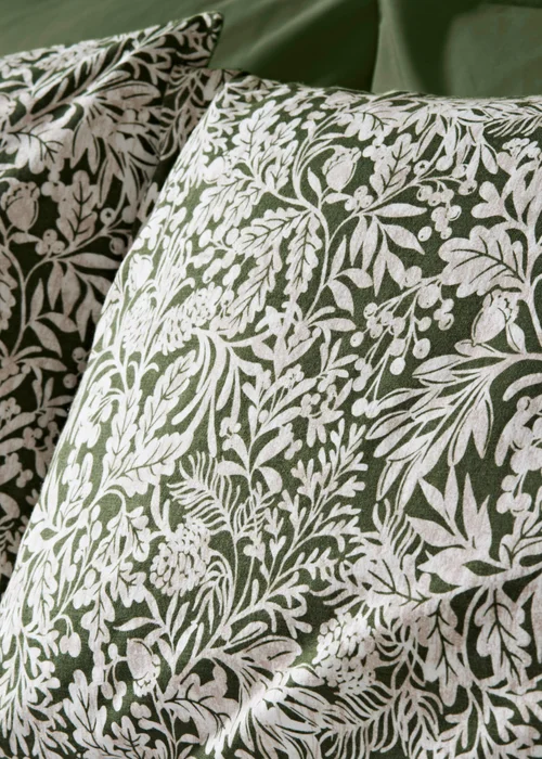 Green Winter Leaf Brushed Duvet Set - Single Image 2