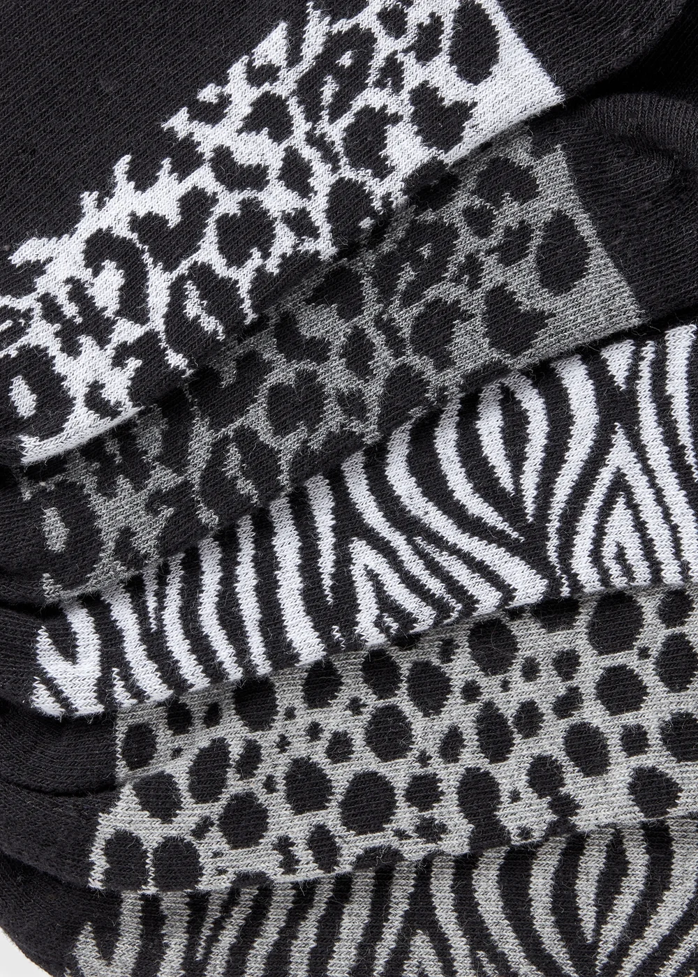 5 Pack Black Animal Print Crew Socks - One Size Image 2