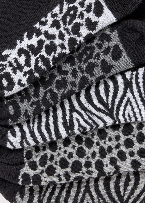 5 Pack Black Animal Print Crew Socks - One Size Image 2