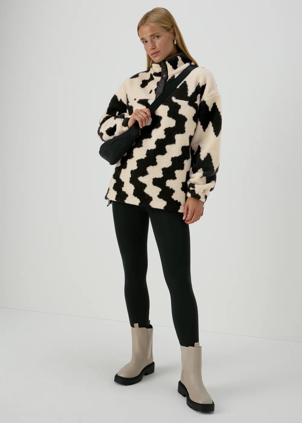 Monochrome Borg Half Zip Jumper - S Image 4