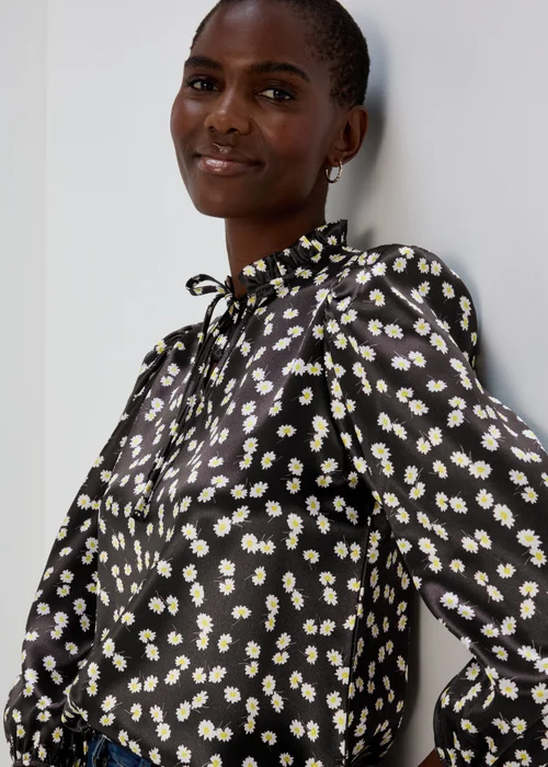 Black Daisy Print Tie Neck Frill Blouse - Size 8 Image 3