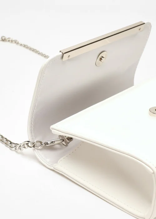 Quiz White Faux Leather Chain Bag - One Size Image 2