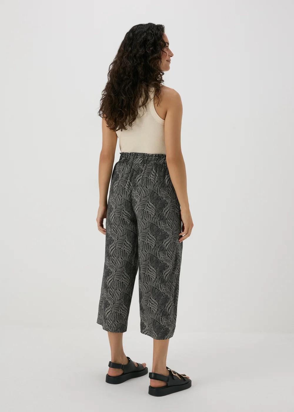 Black Printed Viscose Wide Leg Trousers - 8 Image 2