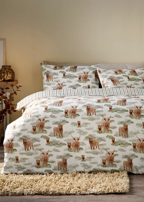 Green Highland Cow Duvet Set - Single Image 1