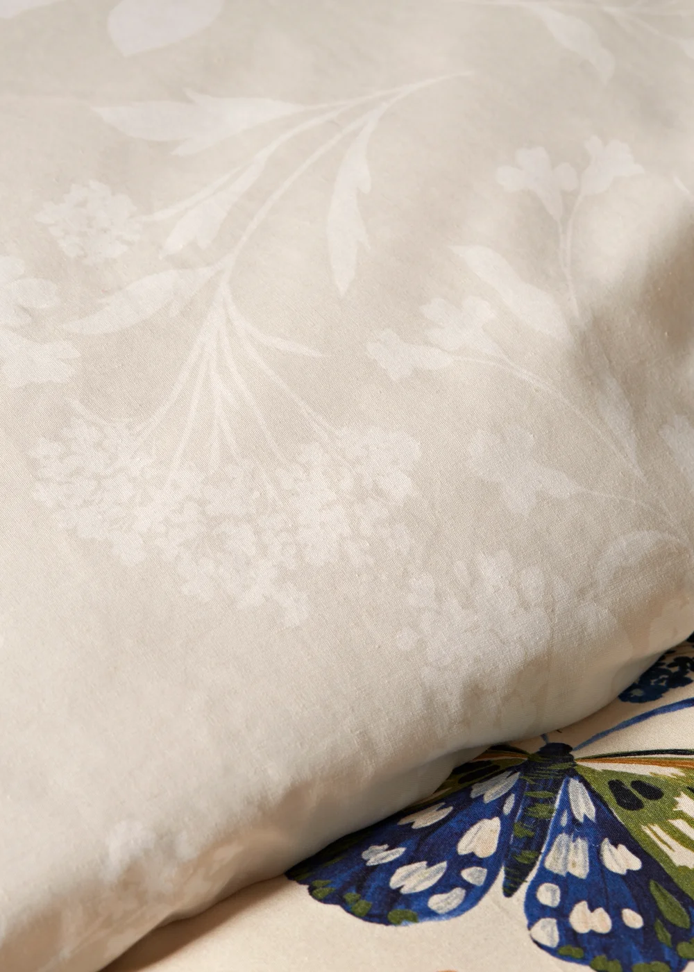 Beige Butterfly Duvet Set - Double Image 3