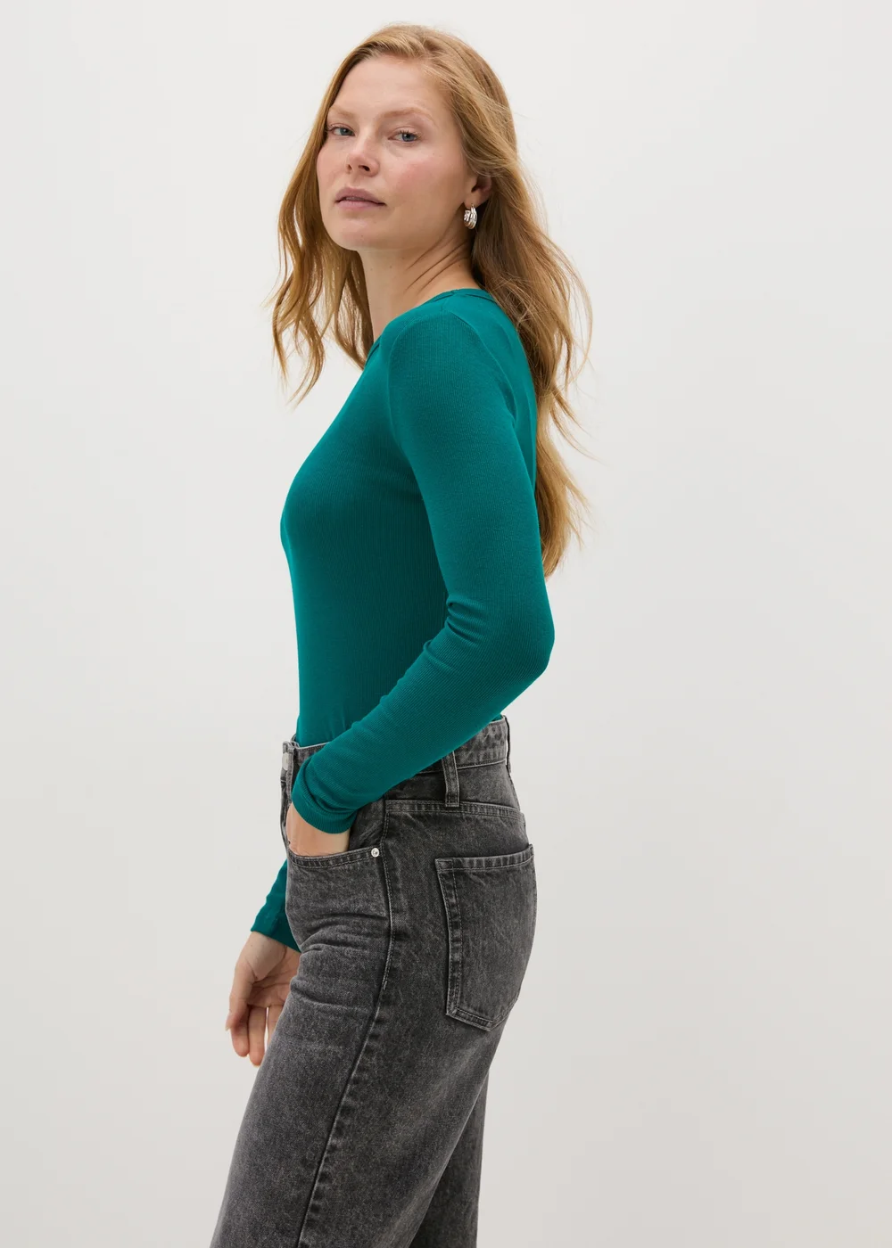 Green Ribbed Crewneck Top - Size 8 Image 2