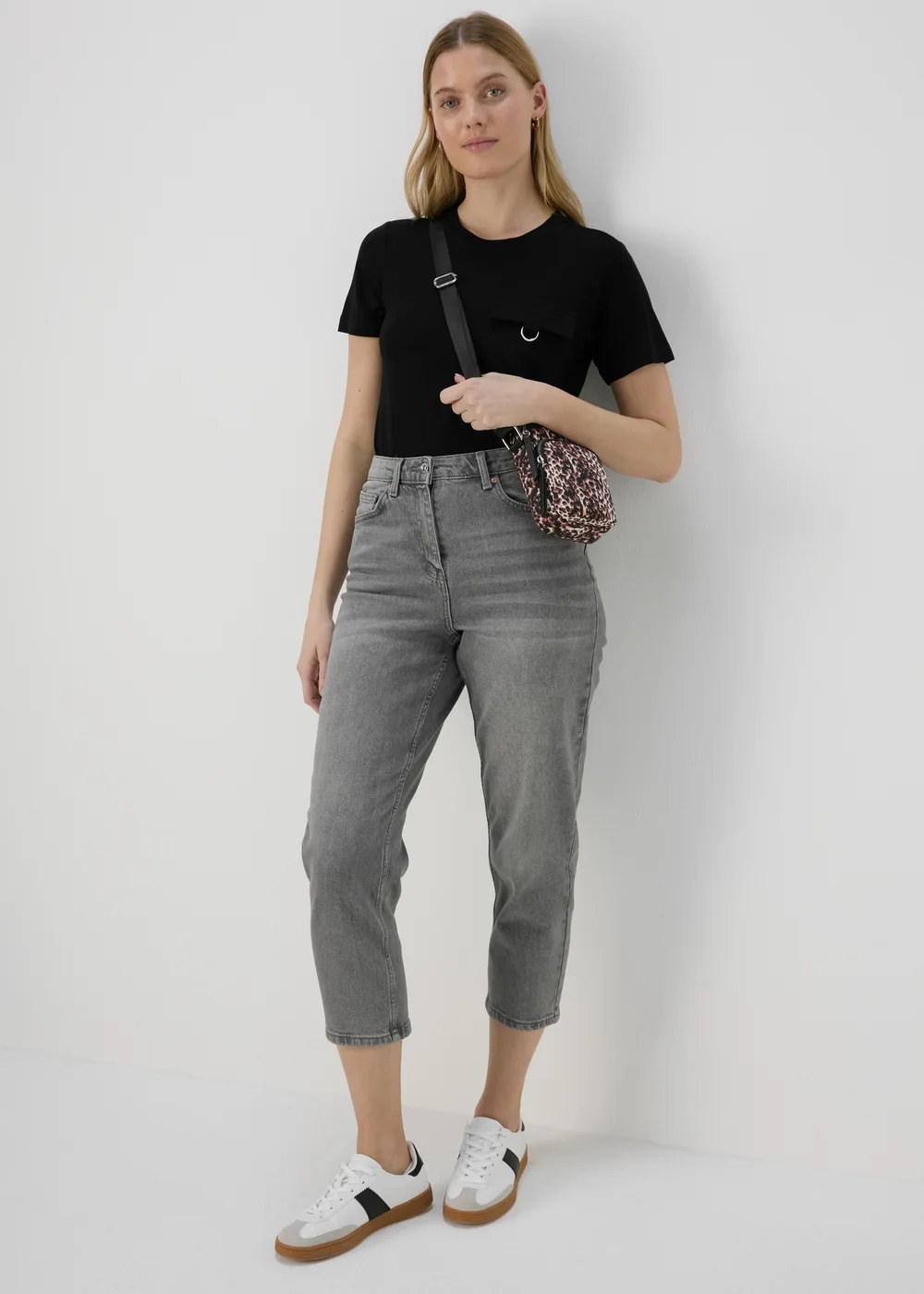 Black Pocket Detail Utility T-Shirt - 8 Image 4
