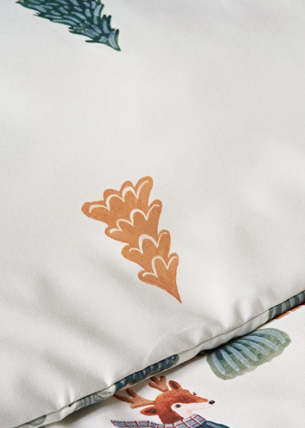 Christmas Gingerbread Scene Duvet Set - Single Image 3