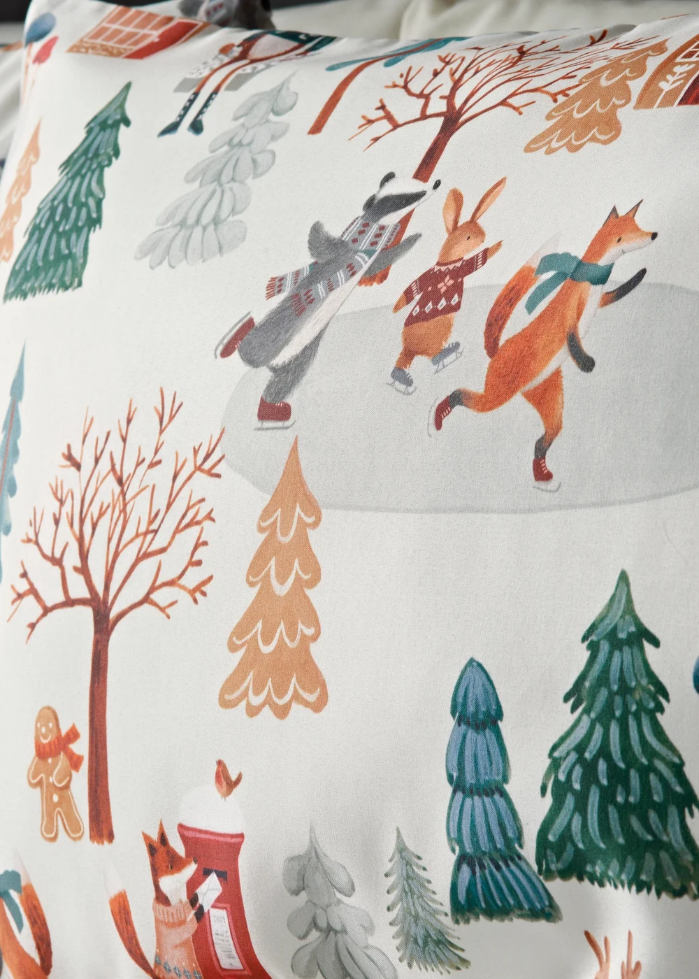 Christmas Gingerbread Scene Duvet Set - Single Image 2