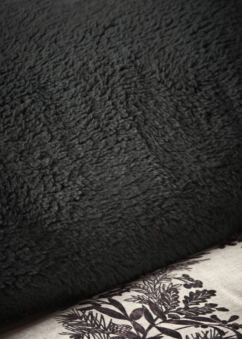 Black Stag Duvet Set - Double Image 3