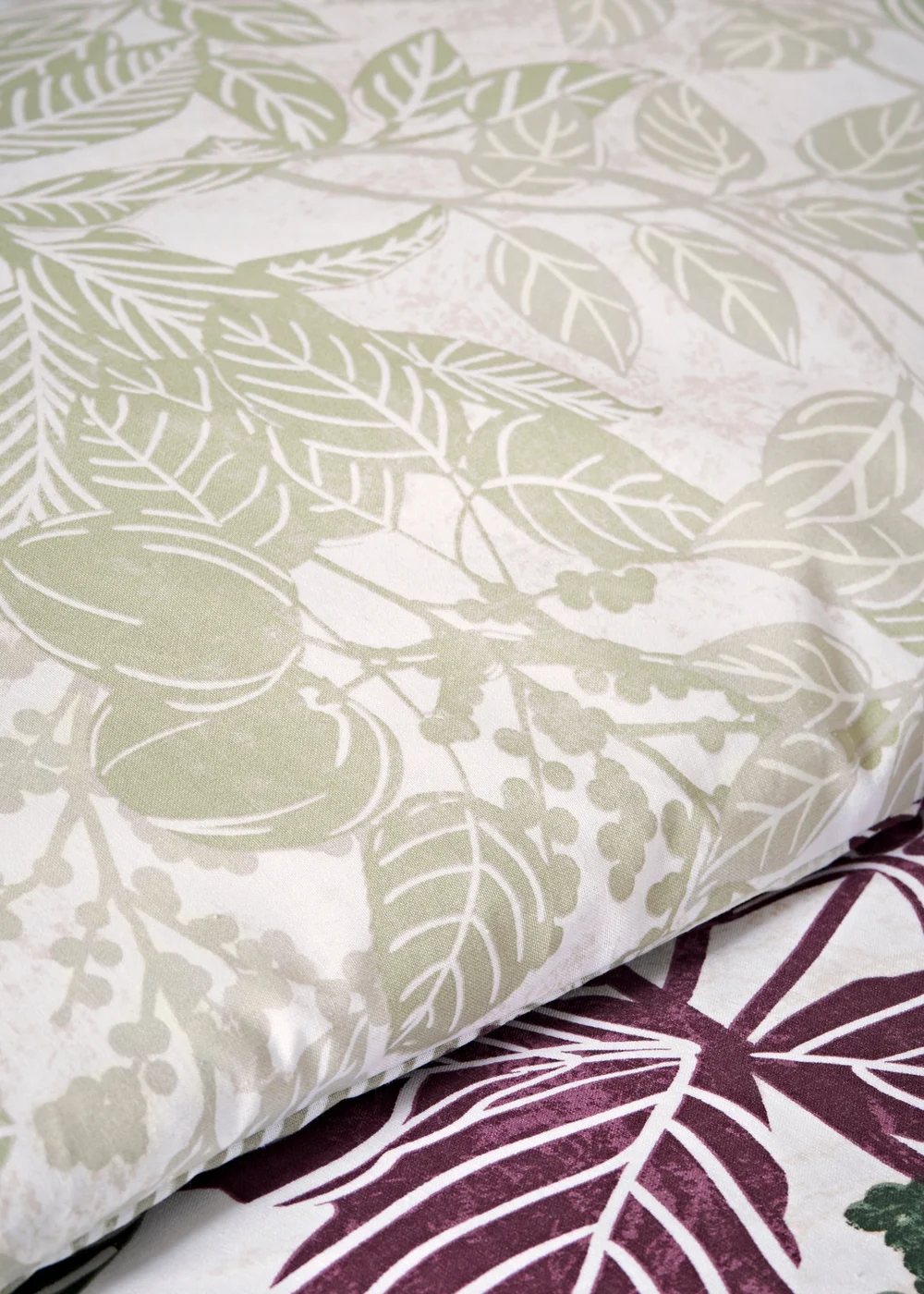 Purple Winter Floral Duvet Set - Single Image 3