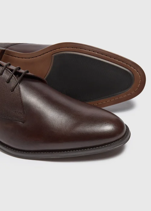 Taylor & Wright Brown Faux Leather Derby Shoe - Size 6 Image 2