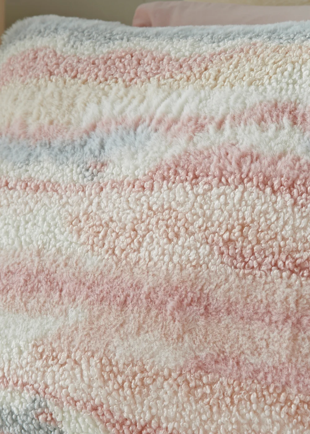 Multicolour Landscape Faux Fur Duvet Set - Double Image 2