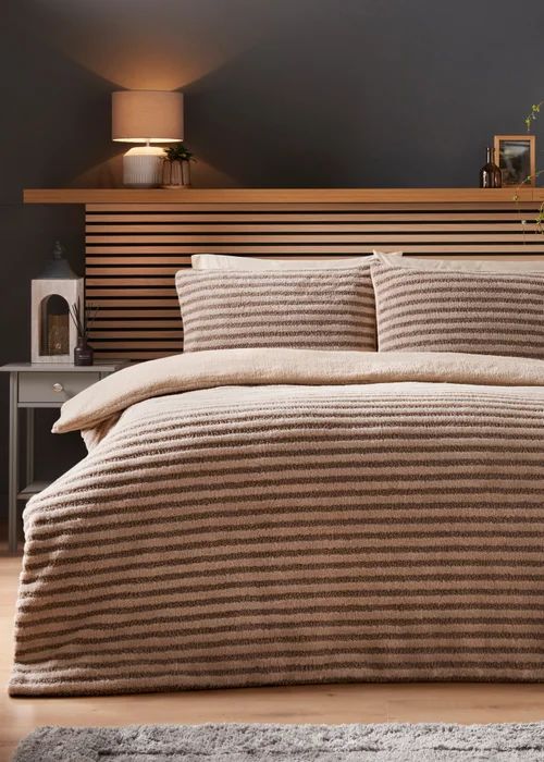 Brown Stripe Ribbed Duvet Set - Single Image 1