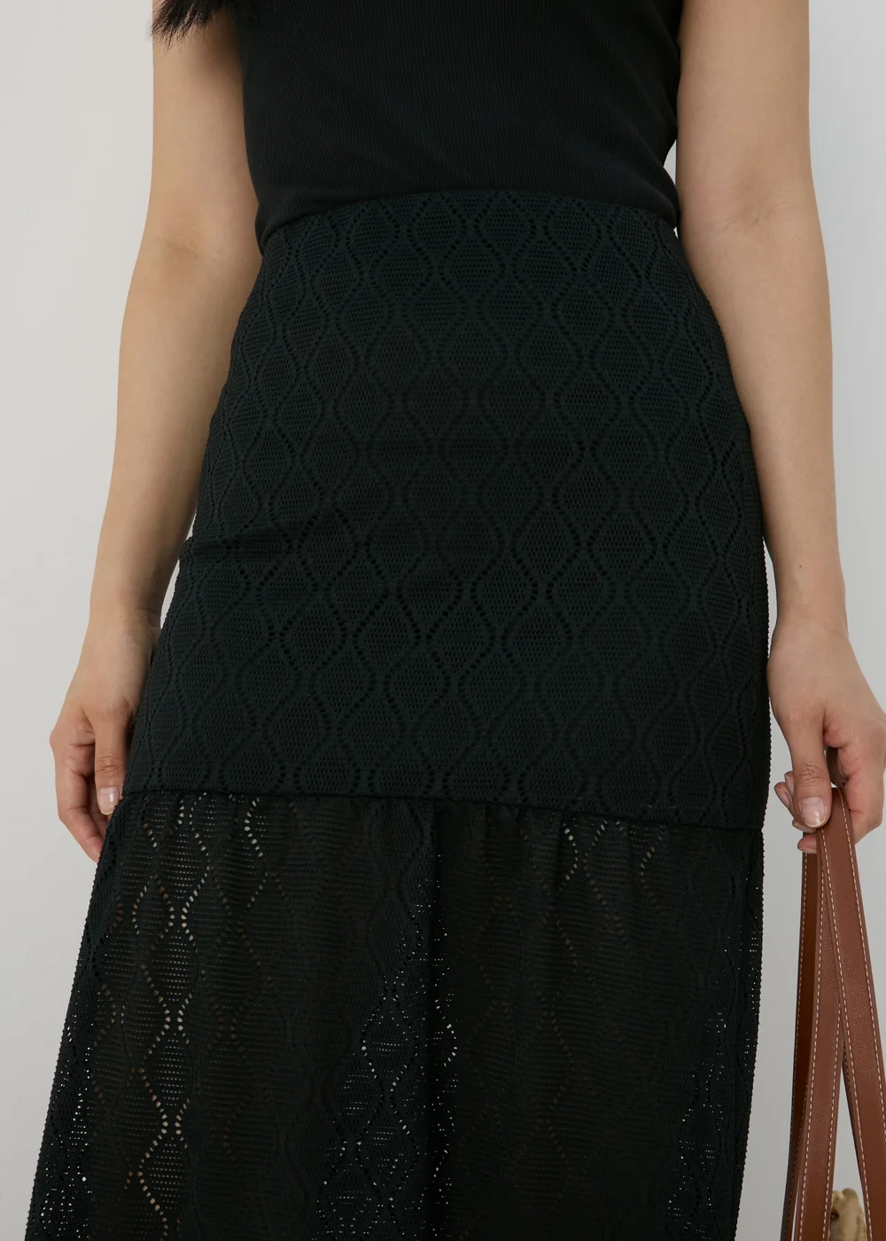 Black Smocked Patterned Maxi Skirt - 8 Image 3