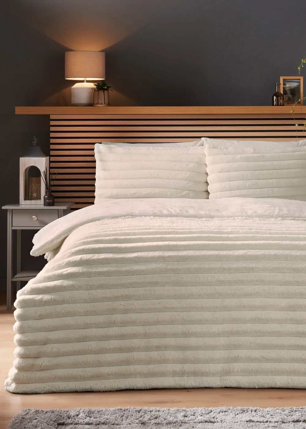 Cream Ribbed Faux Fur Duvet Set. - Double Image 1