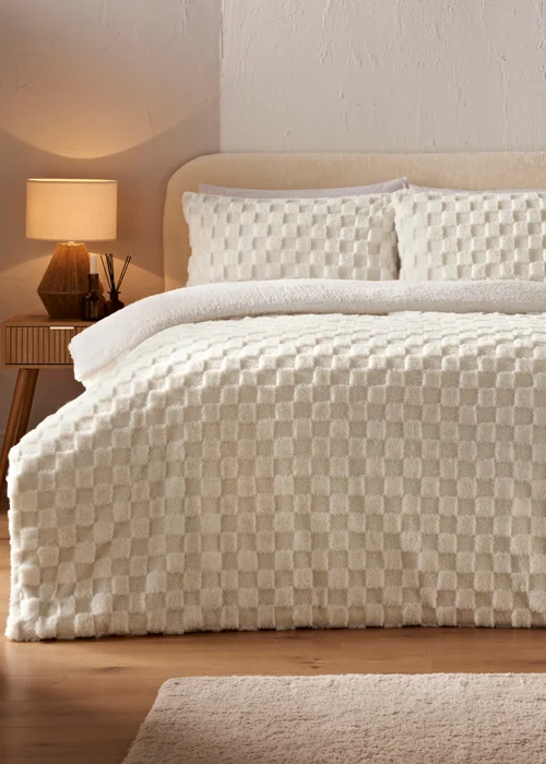 Cream Checkerboard Fleece Duvet Set - Single Image 1