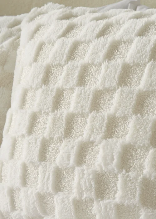 Cream Checkerboard Fleece Duvet Set - Single Image 2