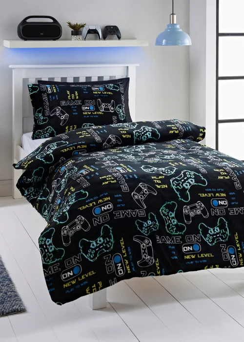 Black Fleece Gaming Duvet Set - Single Image 1