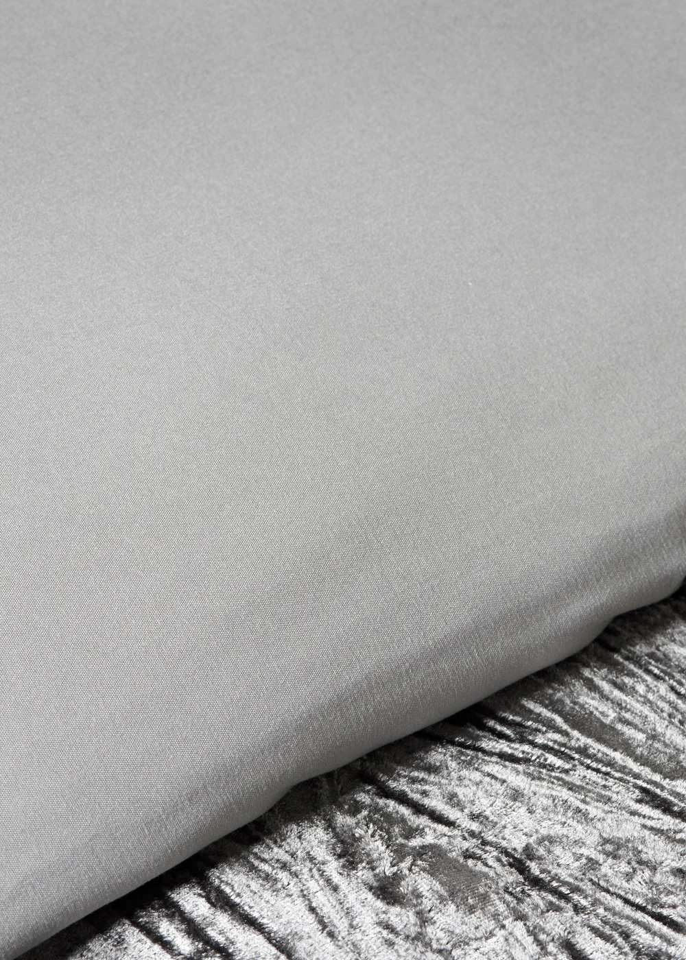Grey Crinkle Velvet Duvet Set - Double Image 3
