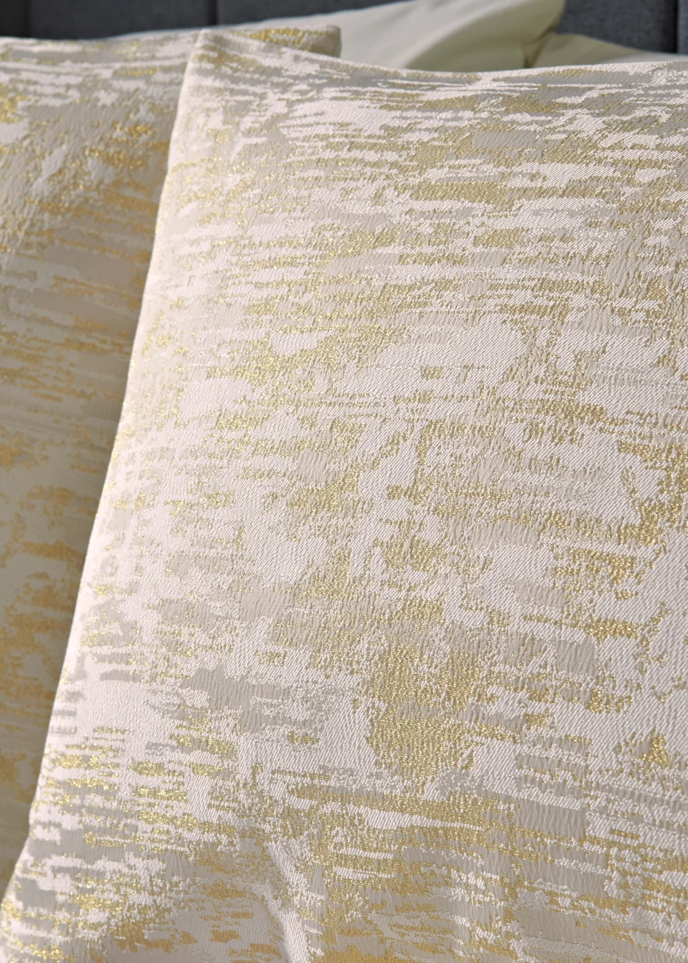 Ivory Jacquard Metallic Duvet Set - Double Image 2