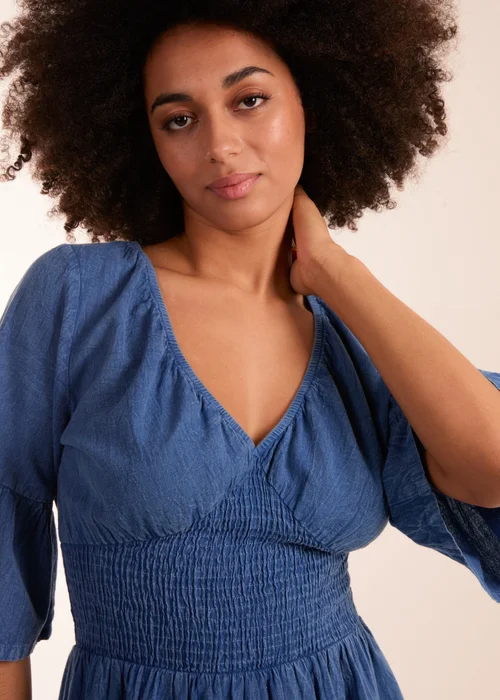 Blue Vanilla Blue V Neck Shirred Midi Dress - S Image 3