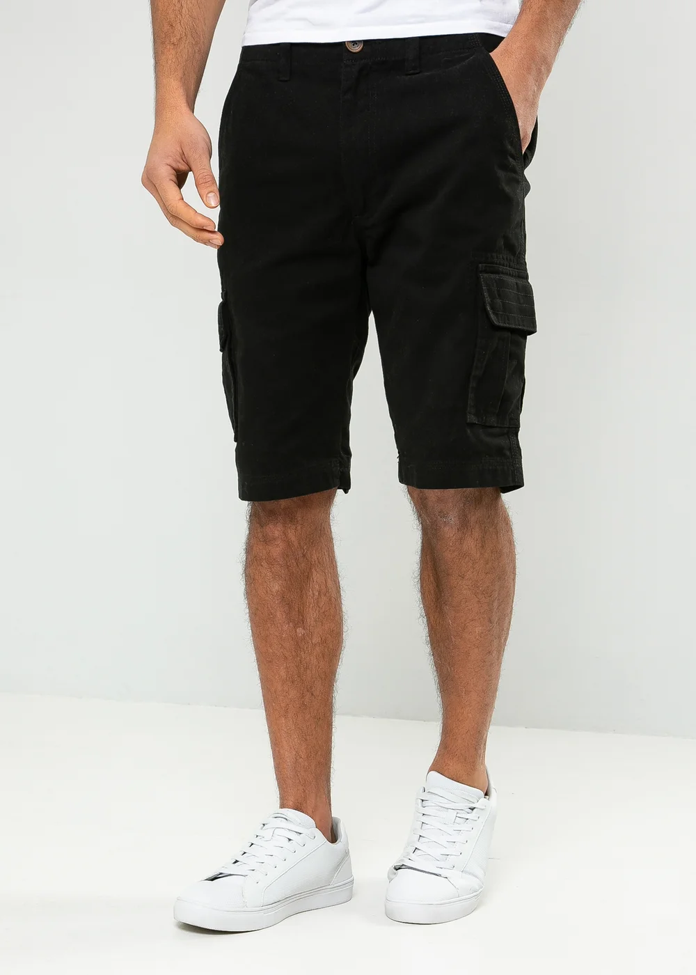 Threadbare Black Bute Cotton Cargo Shorts - 30 Image 1
