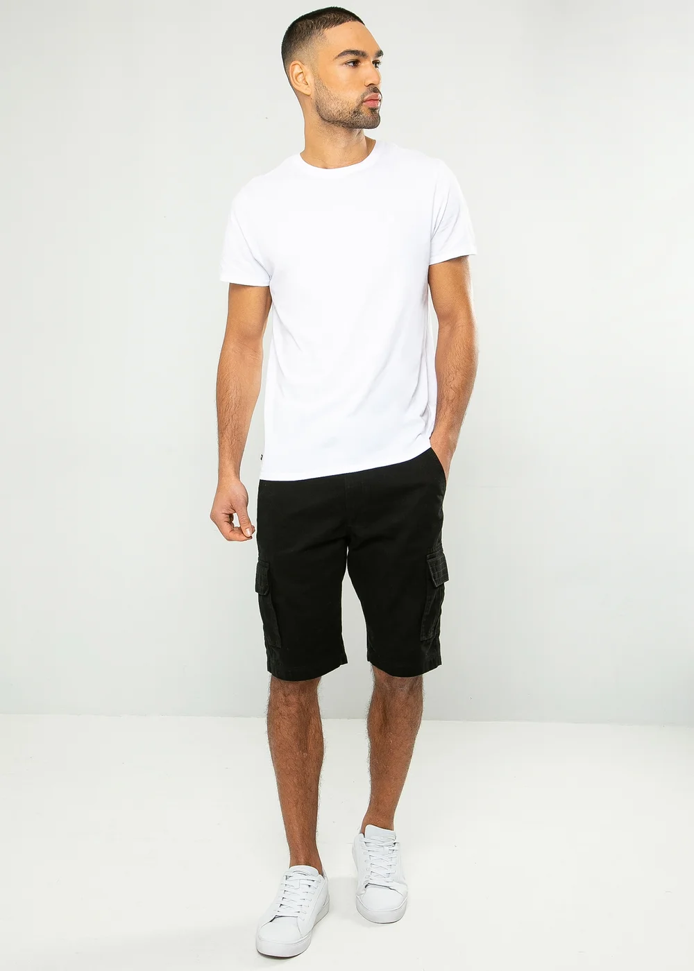 Threadbare Black Bute Cotton Cargo Shorts - 30 Image 4
