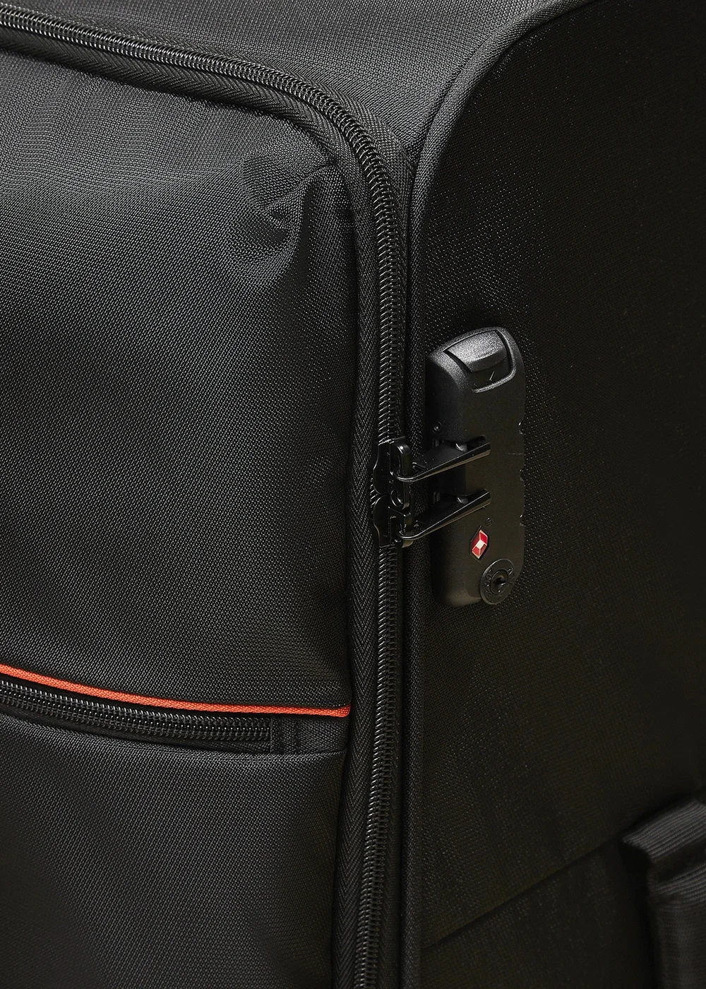 Rock Black/Orange Pegasus Suitcase - Small Image 4