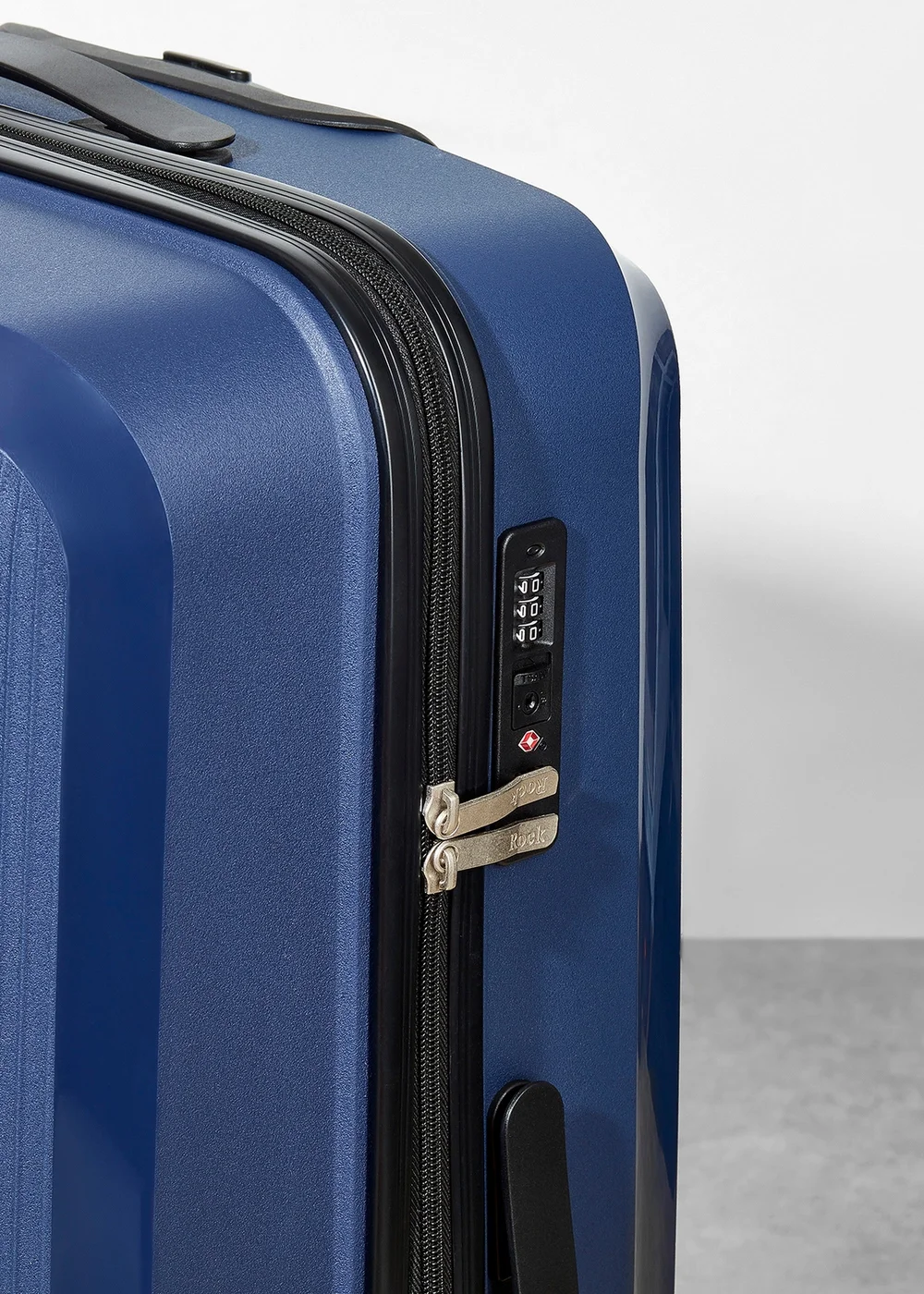 Rock Navy Hudson Suitcase - Small Image 4