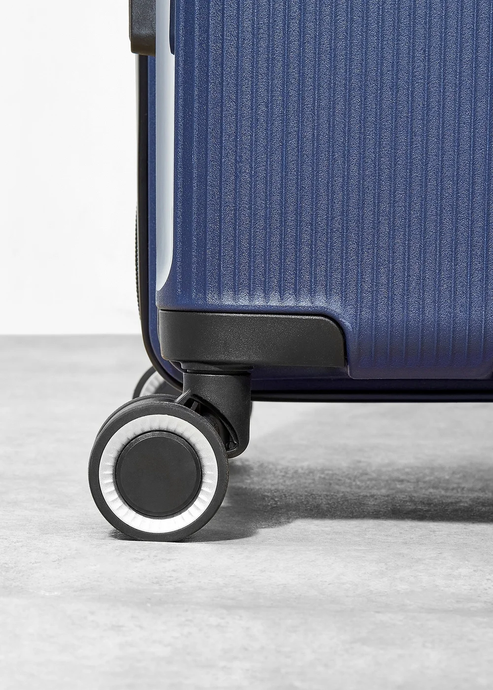 Rock Navy Hudson Suitcase - Small Image 3