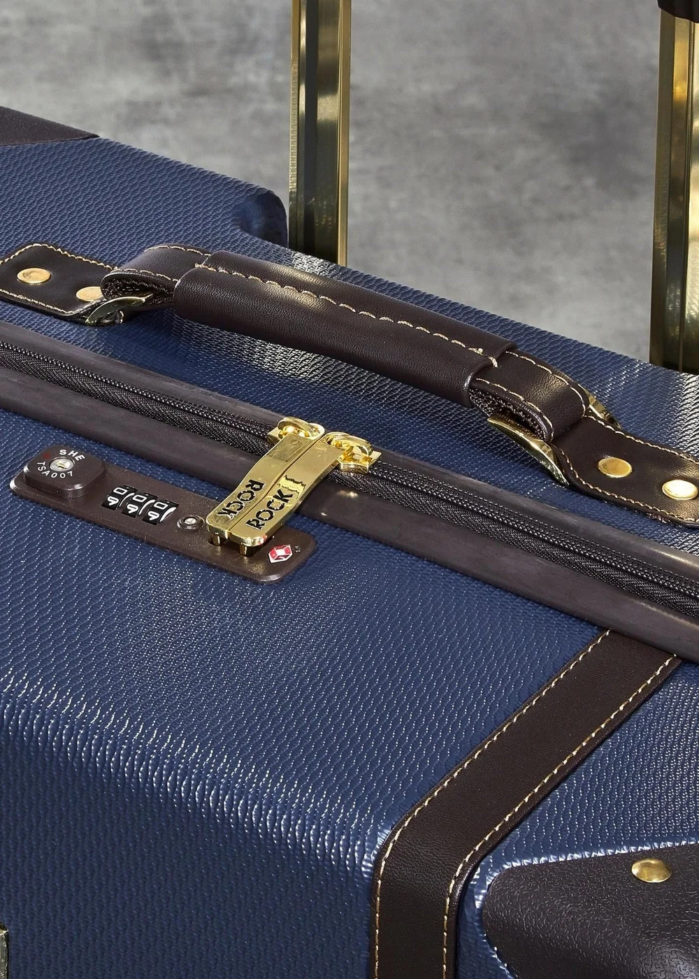 Rock Vintage Suitcase Navy - Small Image 4