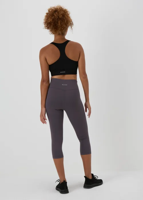Souluxe Charcoal Capri Sports Leggings - 8 Image 2
