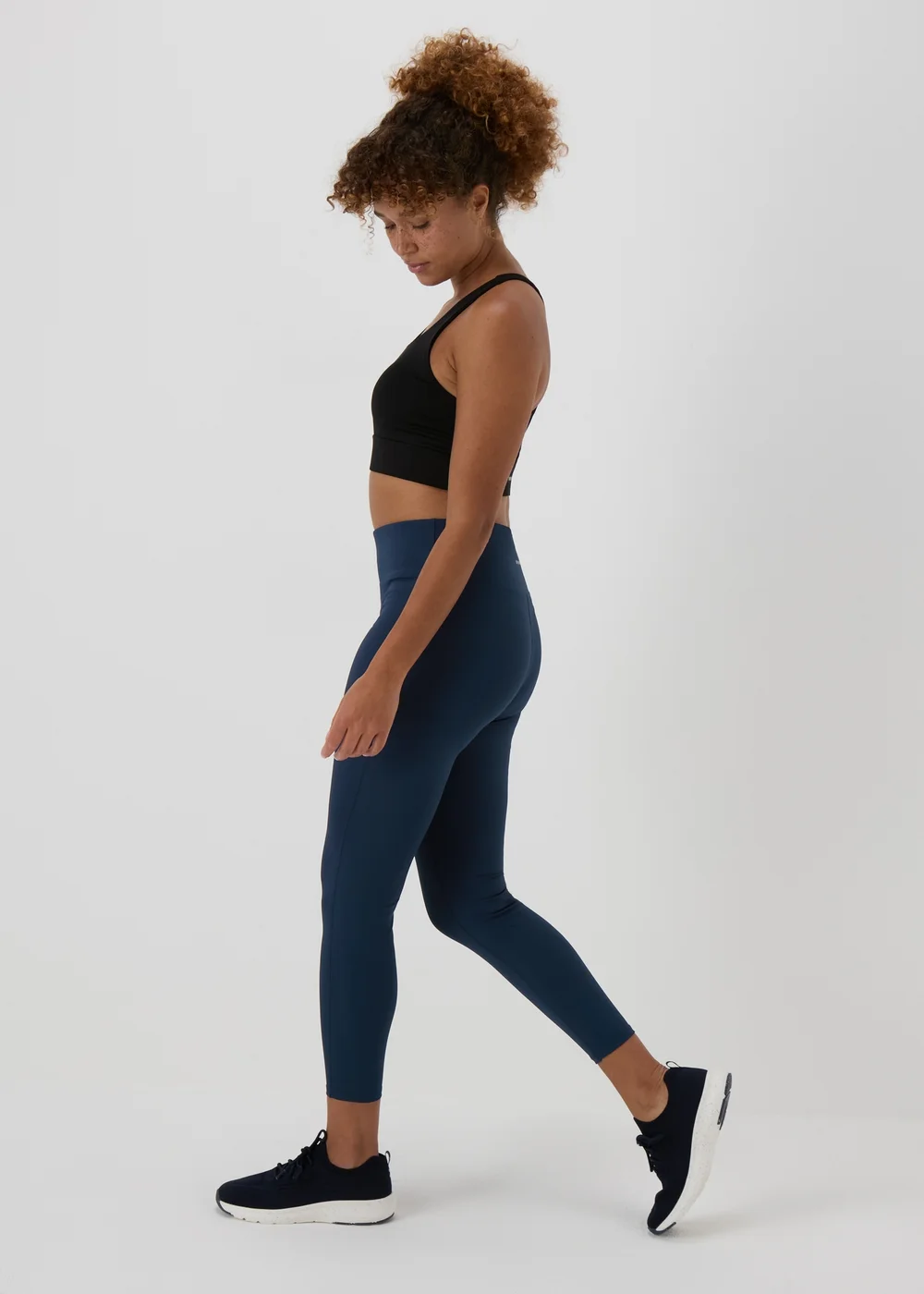 Souluxe Navy Sports Leggings - Size 8 Image 1