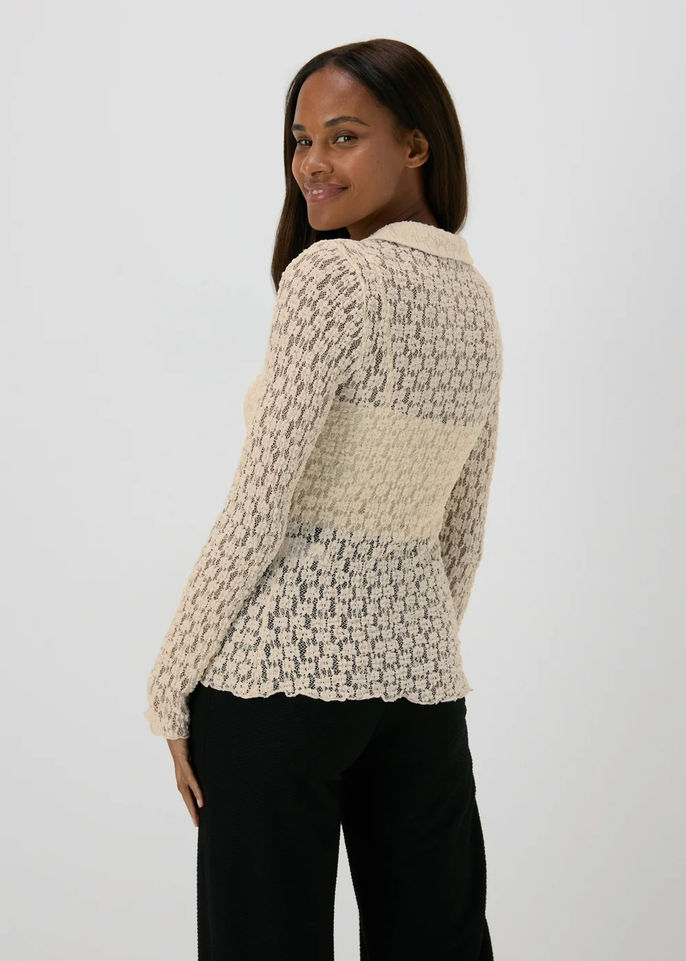 Cream Lace Knit Shirt - Size 8 Image 2