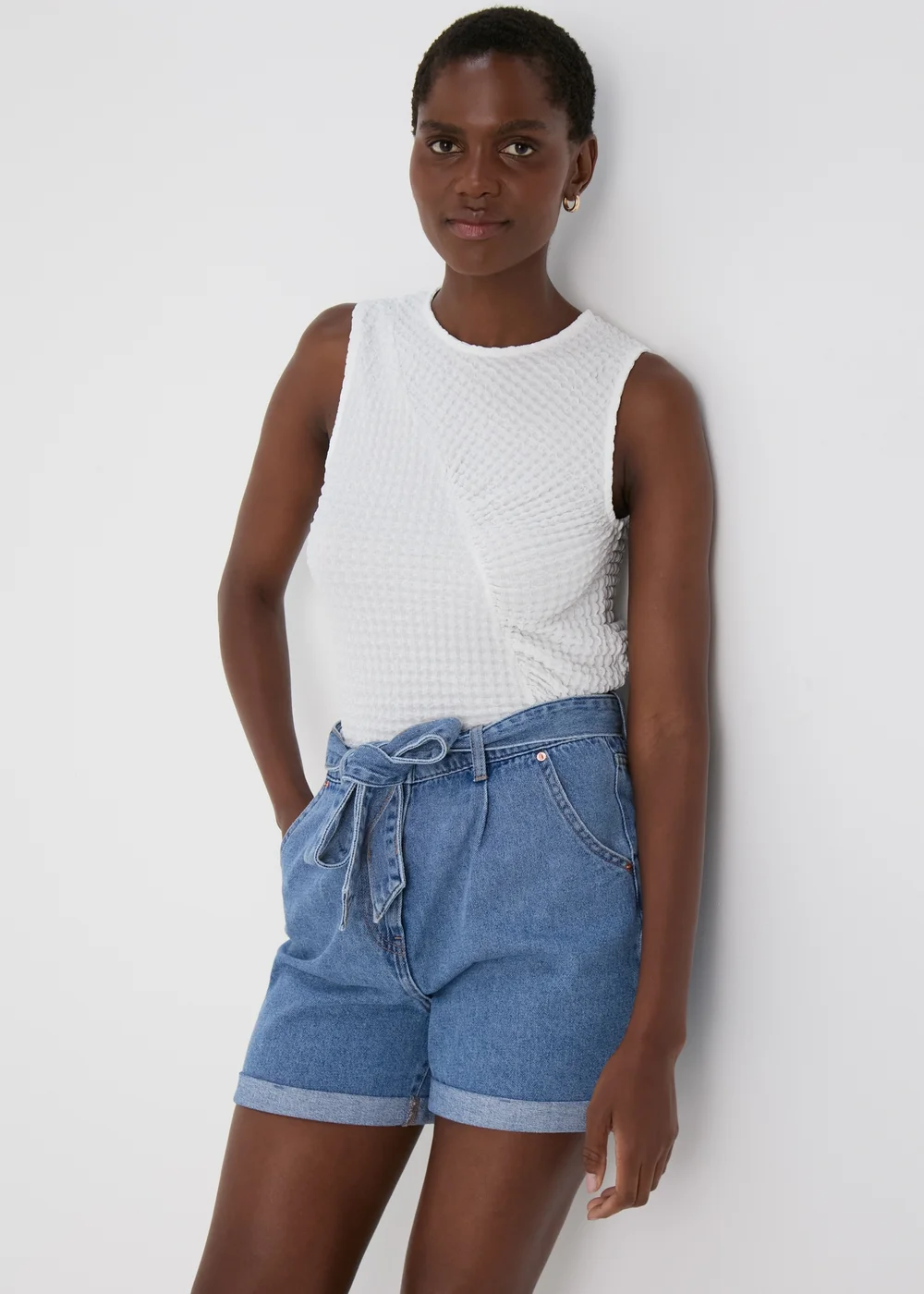 White Textured Vest - Size 8 Image 1