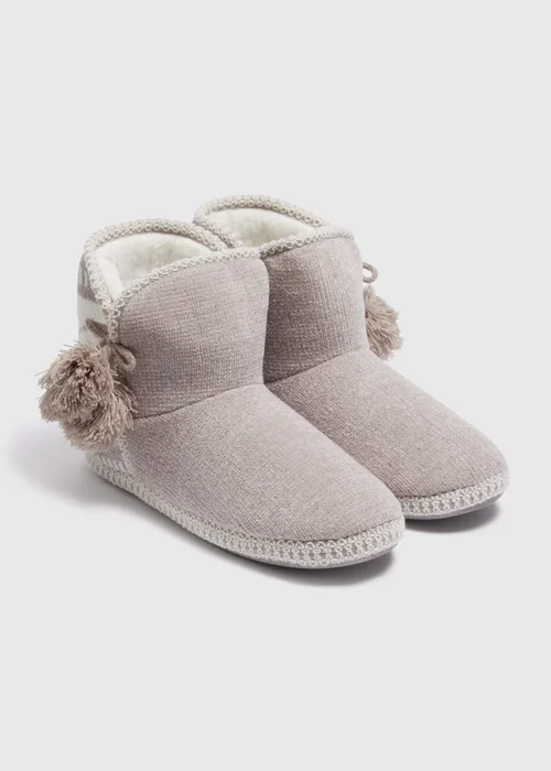 Grey Snowflake Knitted Slipper Boot - S Image 1