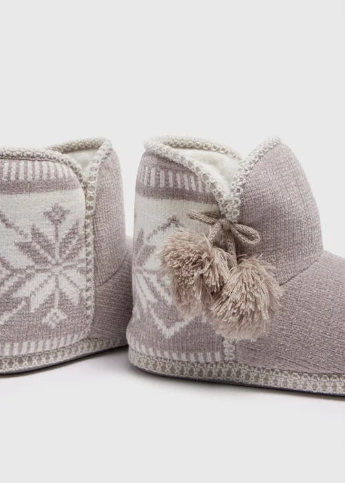 Grey Snowflake Knitted Slipper Boot - S Image 2