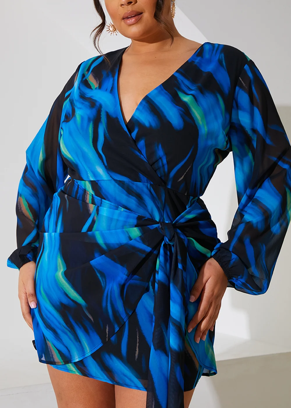 In The Style Perrie Sian Black Abstract Print Wrap Mini Dress - Size 8 Image 9