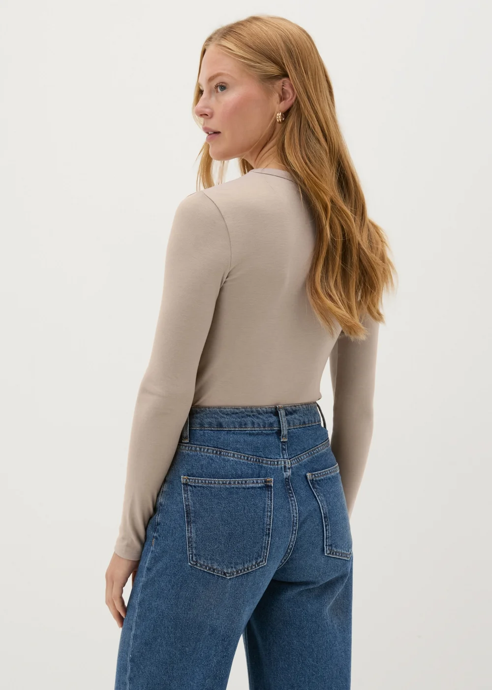 Beige Long Sleeved T-Shirt - Size 8 Image 1