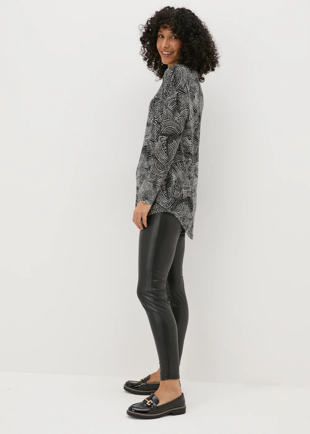 Black Swirl Viscose Longline Top - S Image 1