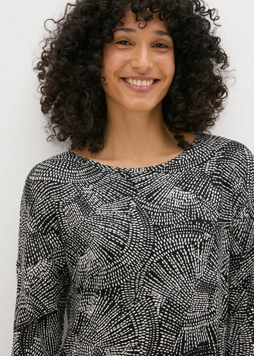 Black Swirl Viscose Longline Top - S Image 2